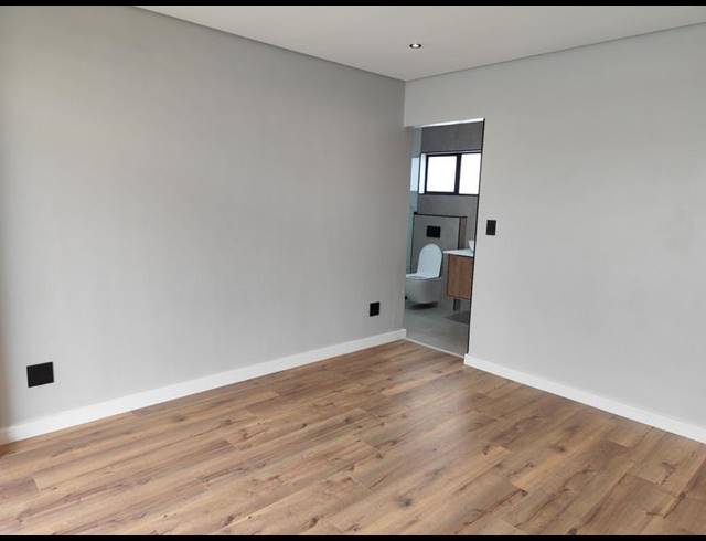 4 BEDROOM HOUSE FOR SALE IN MIDSTREAM ESTATE